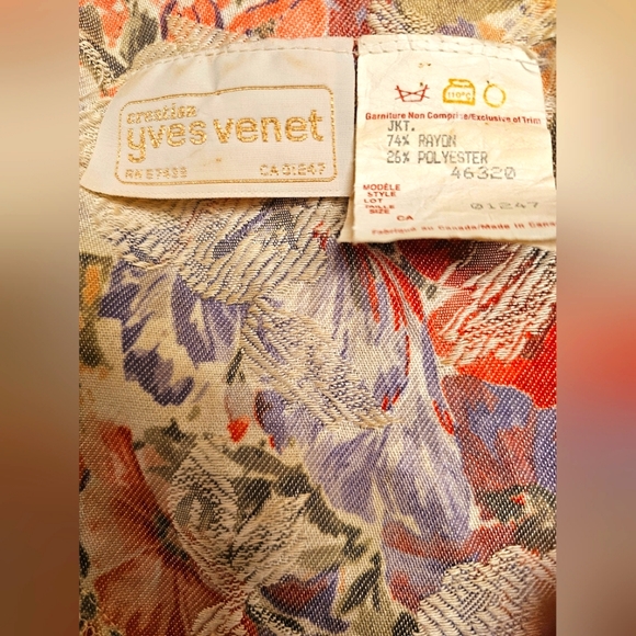 Amazing 1980’s vintage tapestry floral jacket with princess lines 🌼🪻🌺 👑 - Picture 9 of 9